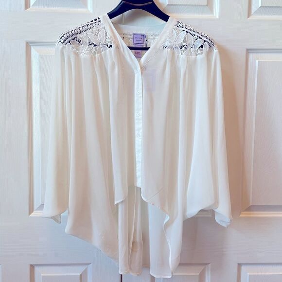 IVORY CREPE ANGEL WING SLEEVE HI-LOW FRONT BUTTON BLOUSE SIZE XL NWT - Picture 1 of 7
